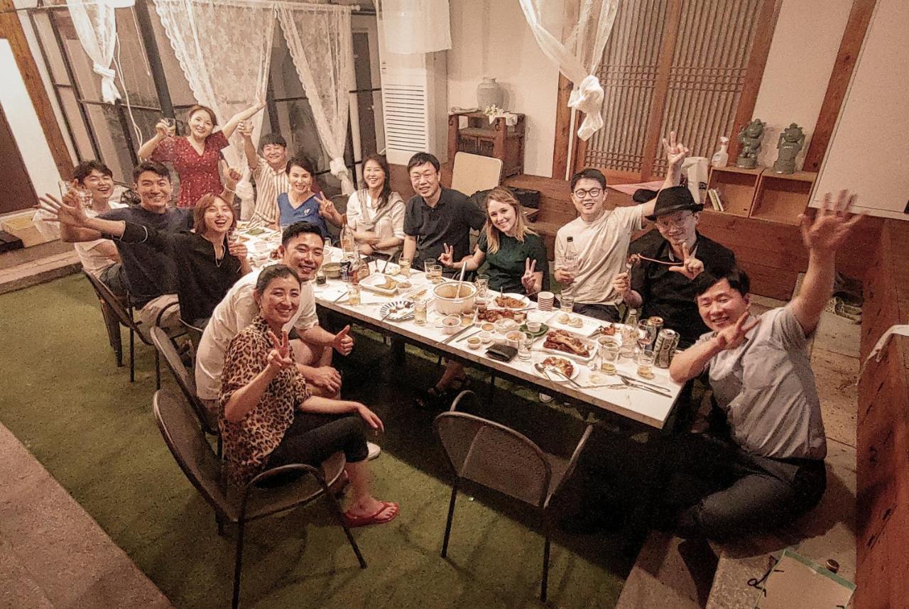 Bed & Breakfast Bibimbap Hanok Gyeongbokgung Private
