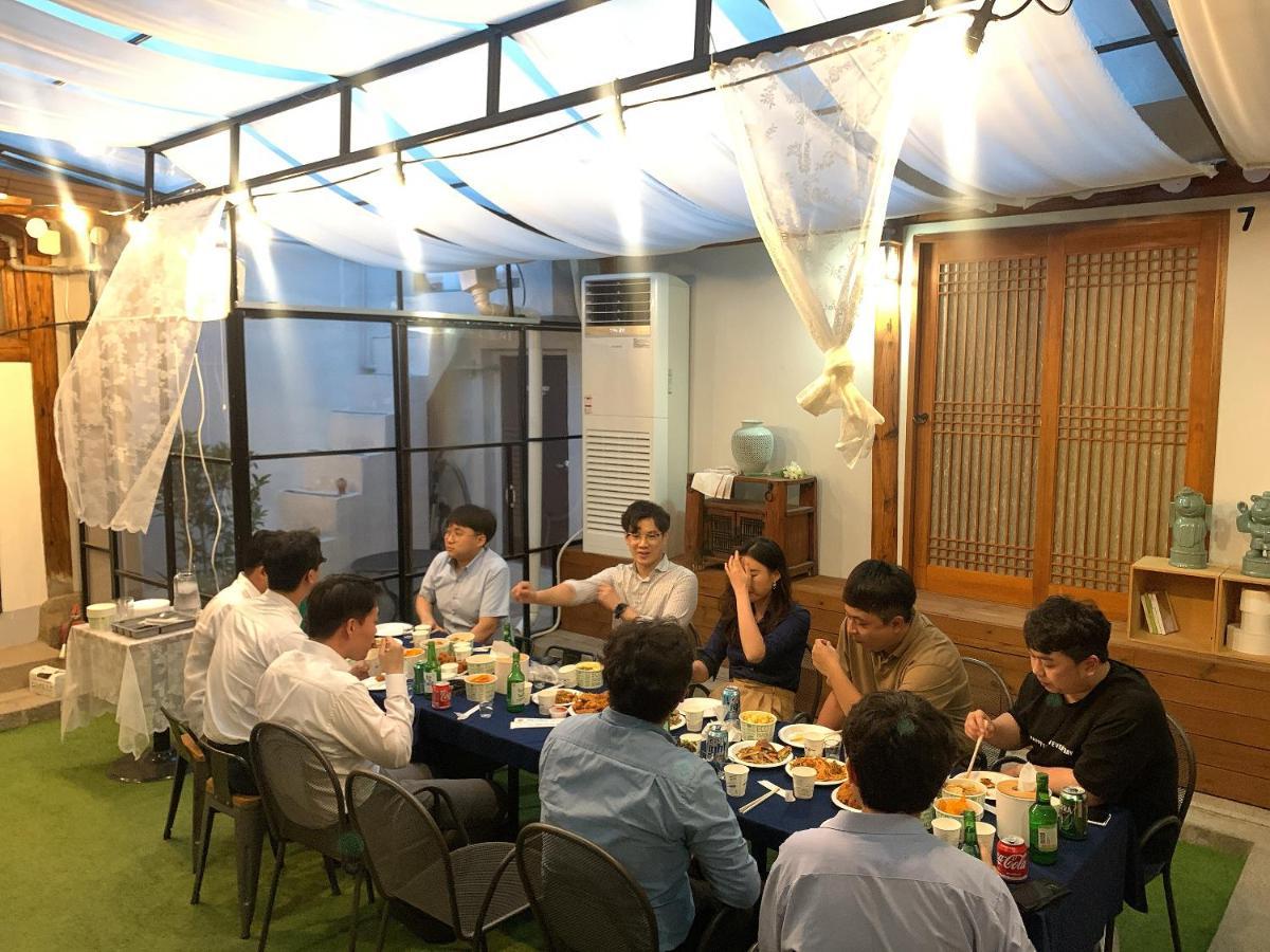 Bed & Breakfast Bibimbap Hanok Gyeongbokgung Private