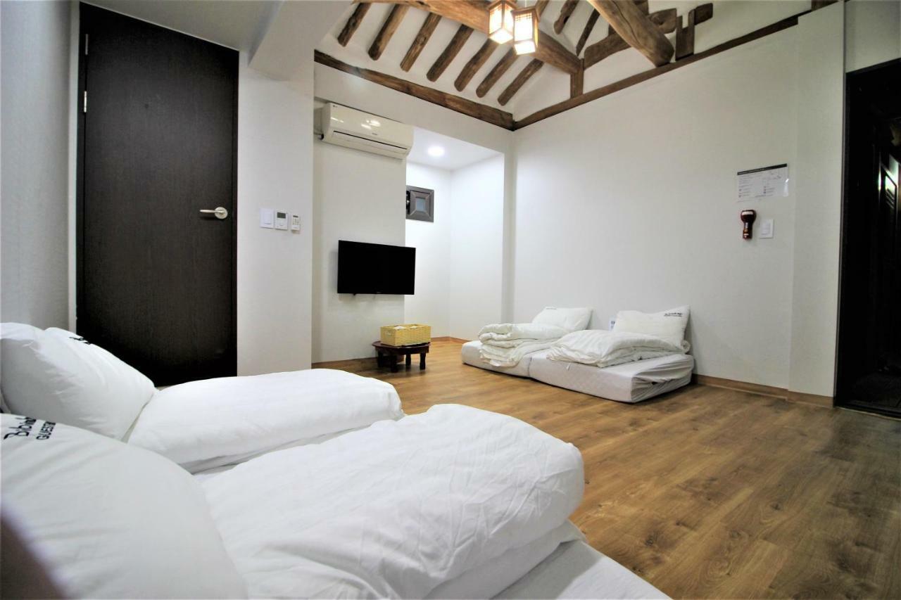 Bibimbap Hanok Gyeongbokgung Private Bed & Breakfast
