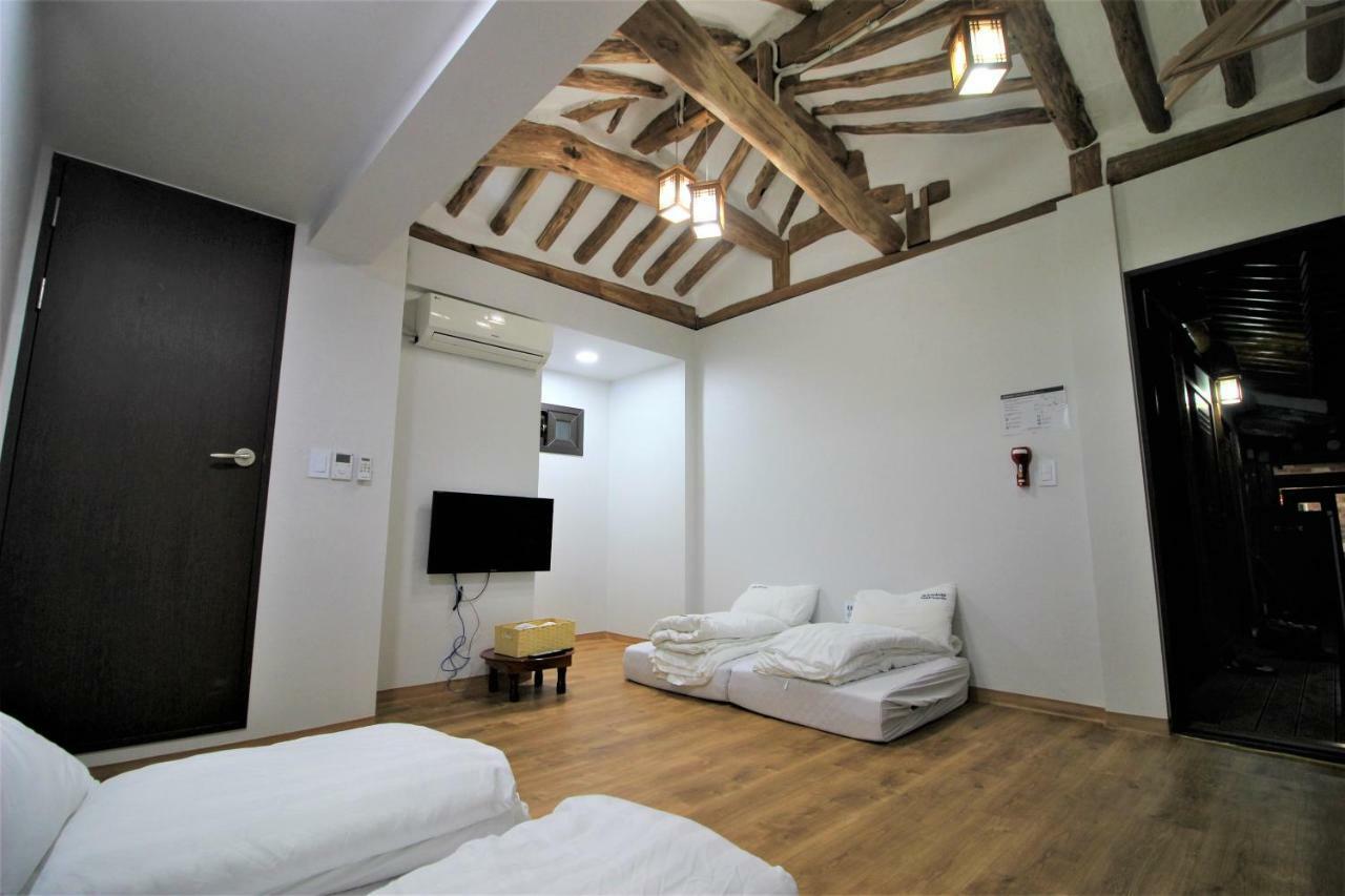 Bibimbap Hanok Gyeongbokgung Private 2*