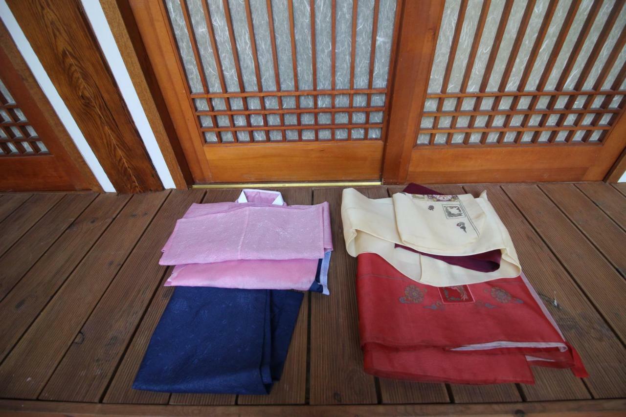 Bibimbap Hanok Gyeongbokgung Private